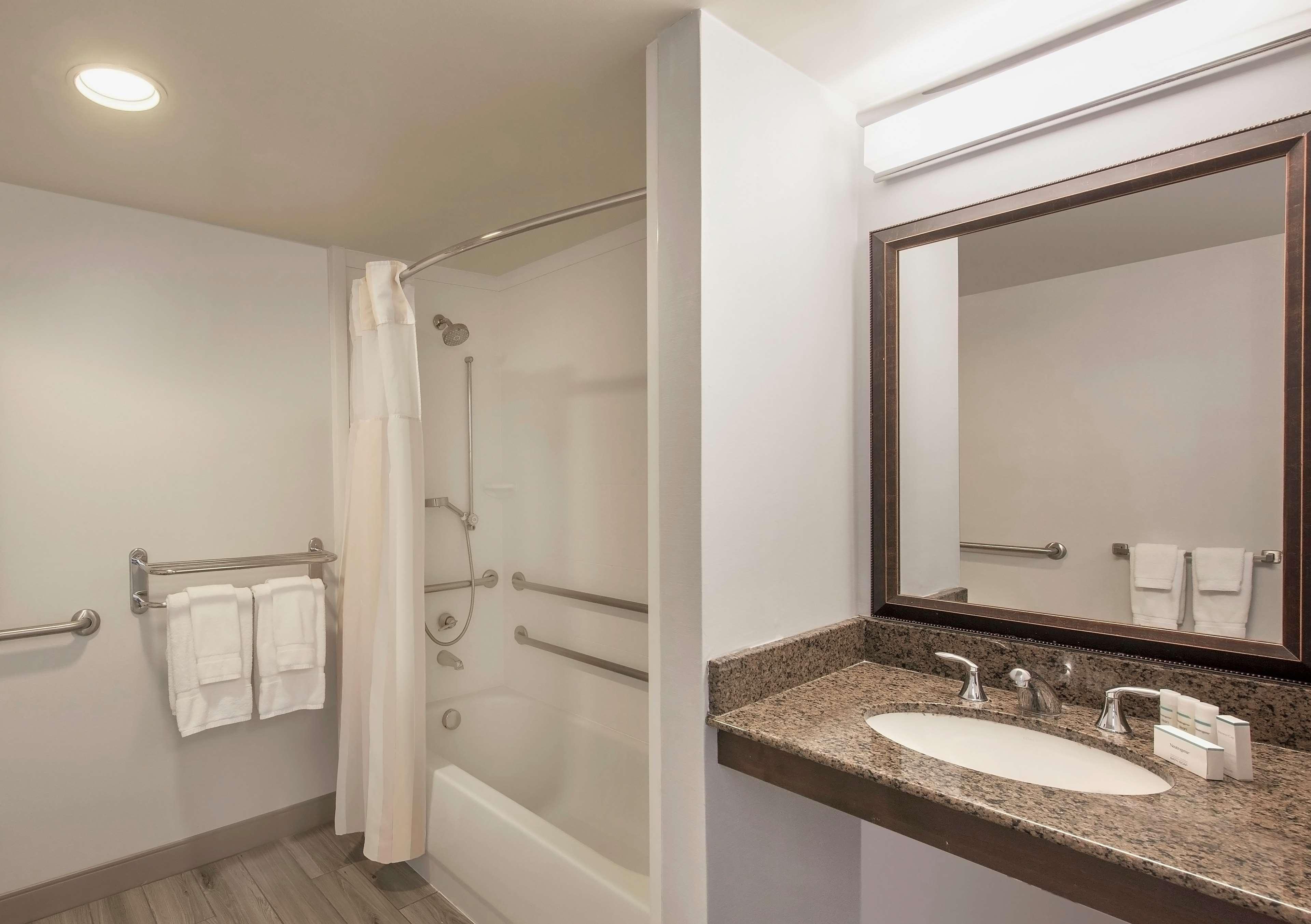 Hilton Garden Inn Richmond Innsbrook Шорт-Памп Экстерьер фото