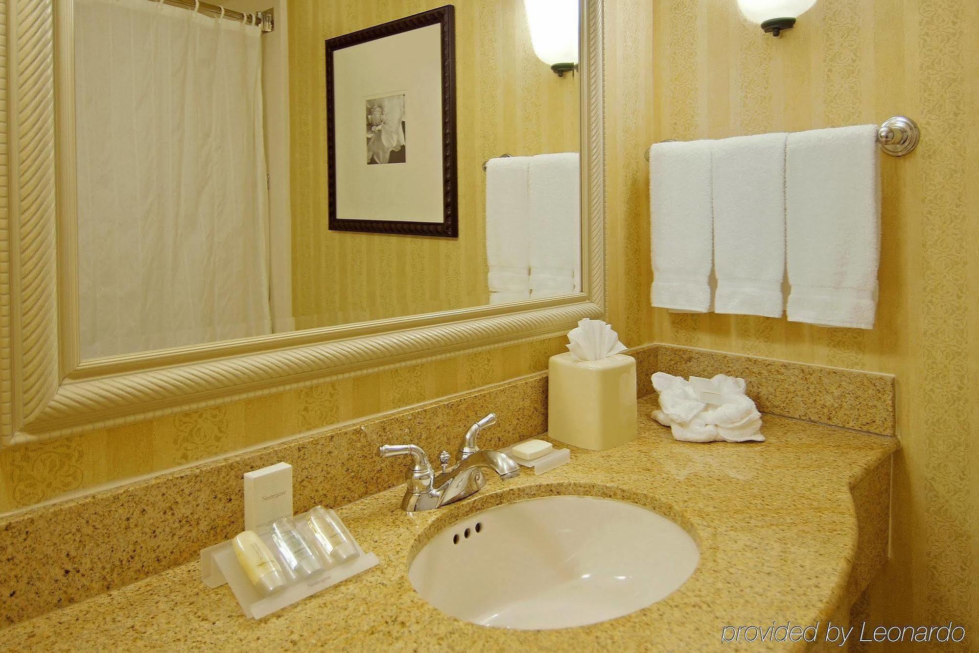 Hilton Garden Inn Richmond Innsbrook Шорт-Памп Экстерьер фото